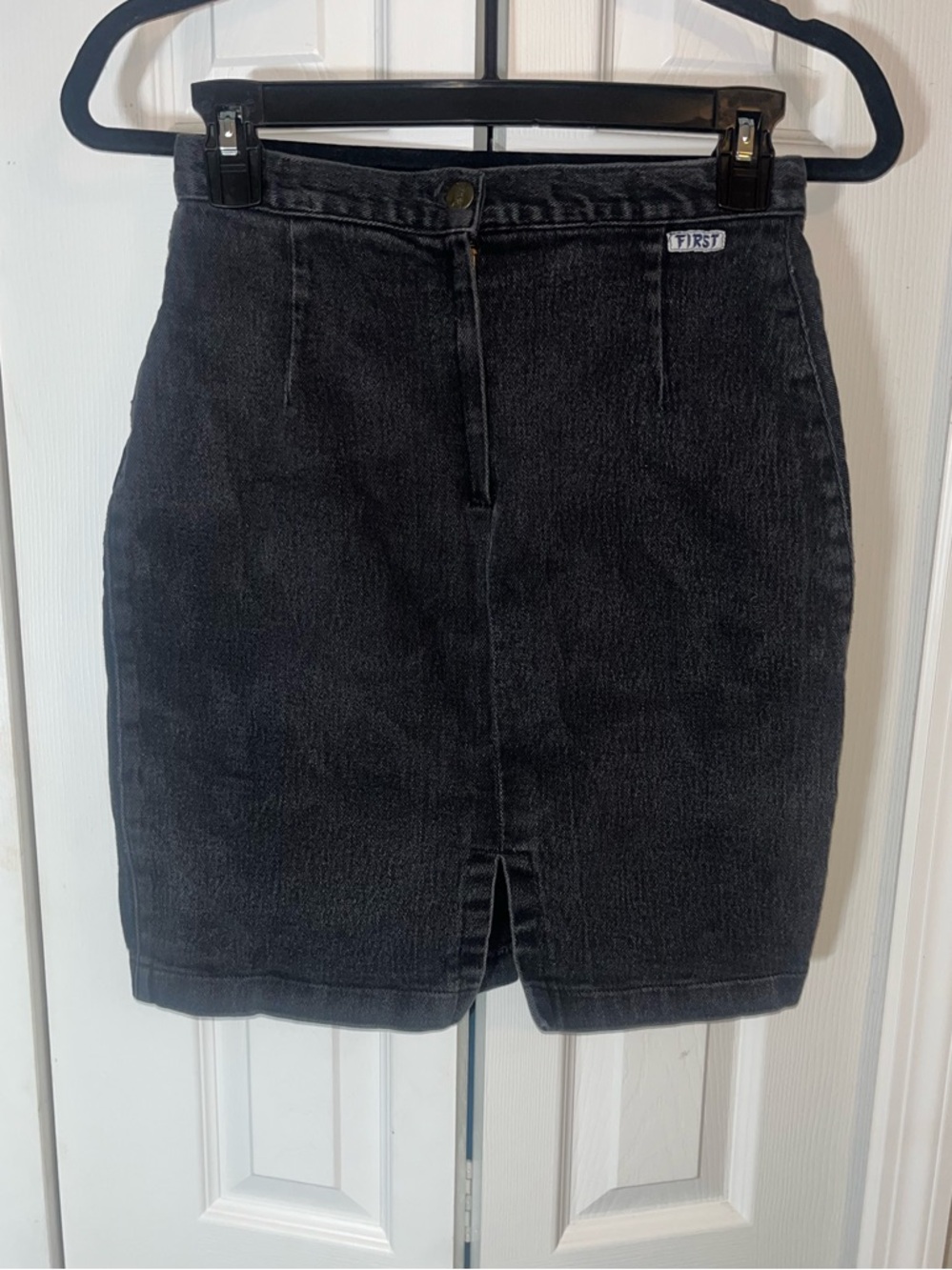 90s vintage black denim skirt size 10